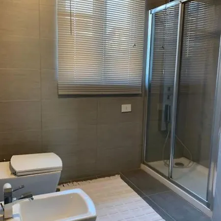 Casa Matilde Con Piscina Holiday home Sesto Calende