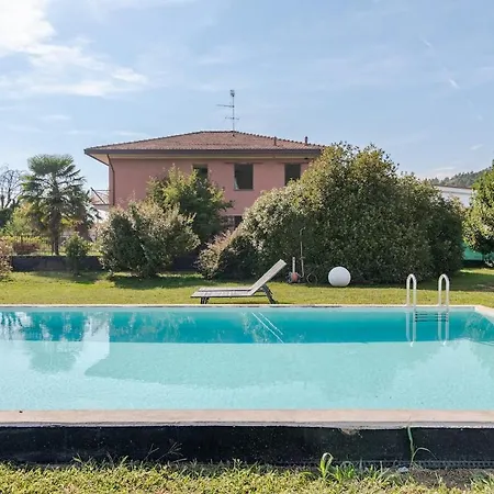 Casa Matilde Con Piscina Ferienhaus *